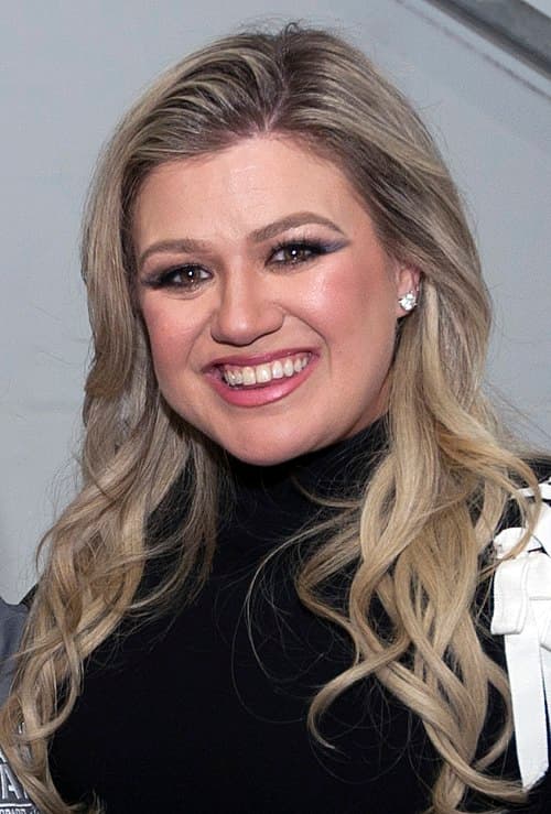 Kelly Clarkson - ENFP